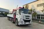 ISUZU Front-Four-Rear-Eight 12-ton Crane Truck - Image 7